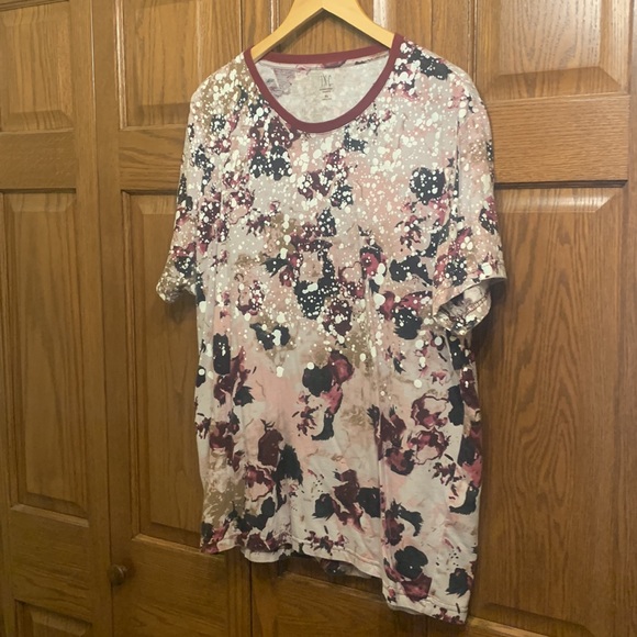 Mens INC brand t shirt in floral/splatter print in XL - Picture 3 of 3
